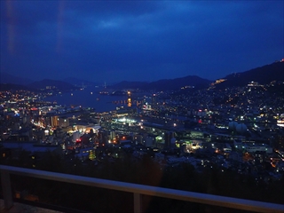 にっしょうかん新館梅松鶴からの夜景